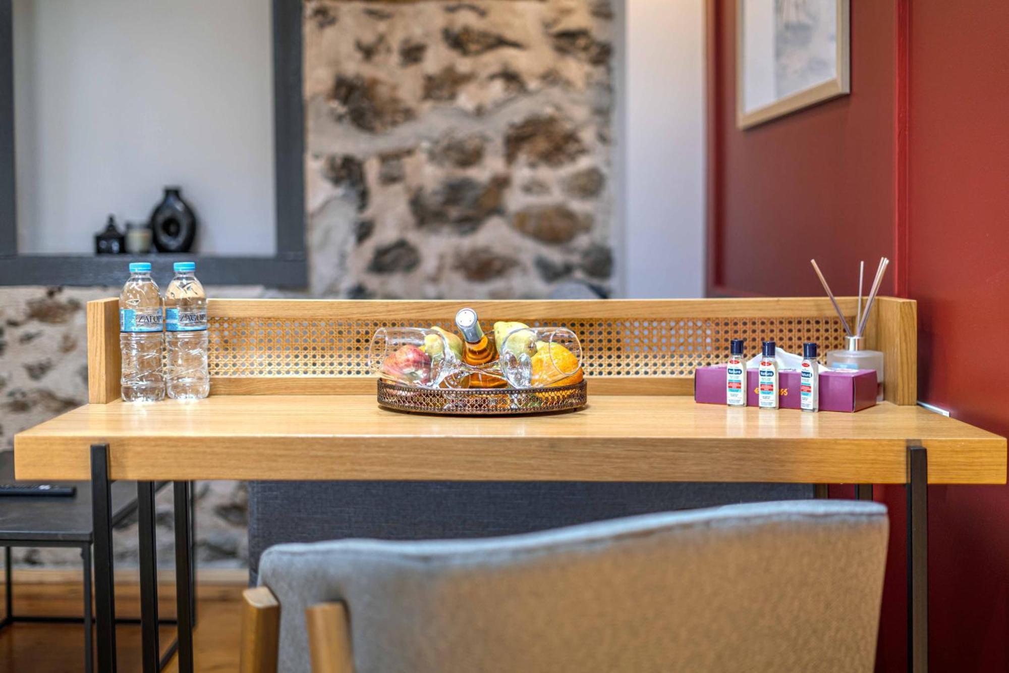 Belle Athenes - Luxury Rooms At Monastiraki Railway Station Extérieur photo