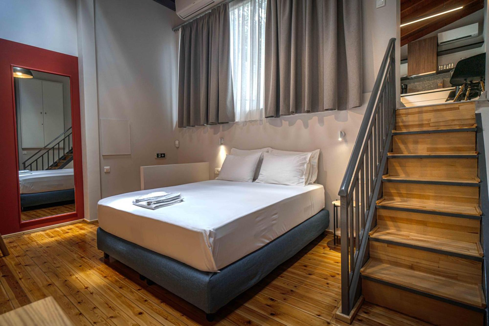 Belle Athenes - Luxury Rooms At Monastiraki Railway Station Extérieur photo