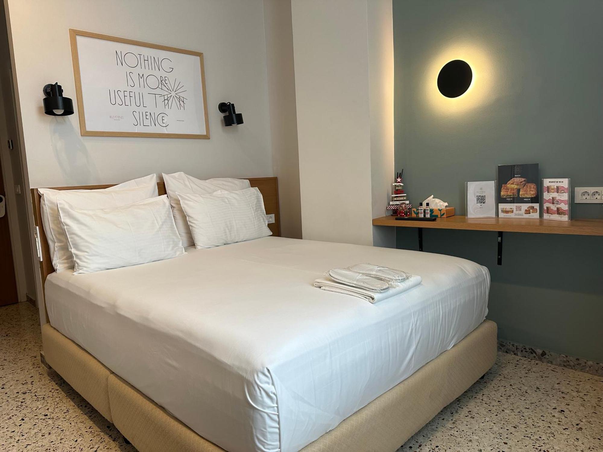 Belle Athenes - Luxury Rooms At Monastiraki Railway Station Extérieur photo